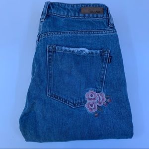 Garage Boyfriend Distressed Jeans